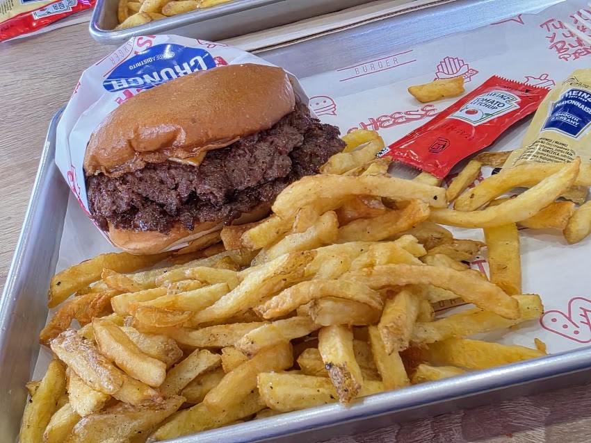 Distrito Burger – CC Parquesur