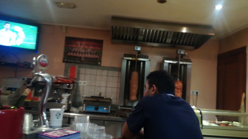 KEBAB El Derby Cafetería