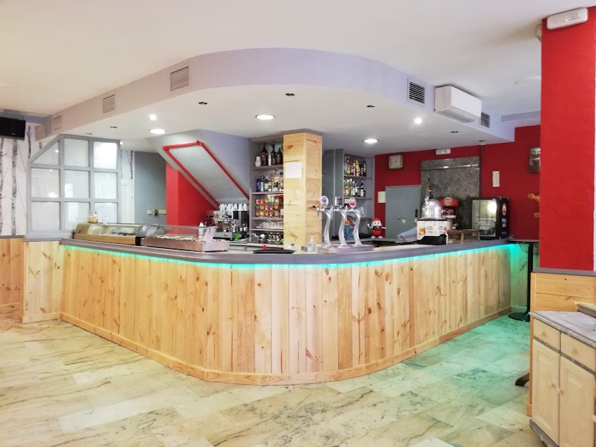 Bar/ Restaurante La Esmeralda