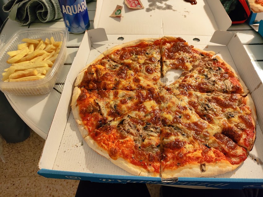 Dylan’s Pizza Piles