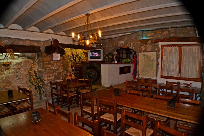 Alberg CAL PICAROL- Casa rural, Albergue en Fontllonga (Camarasa)