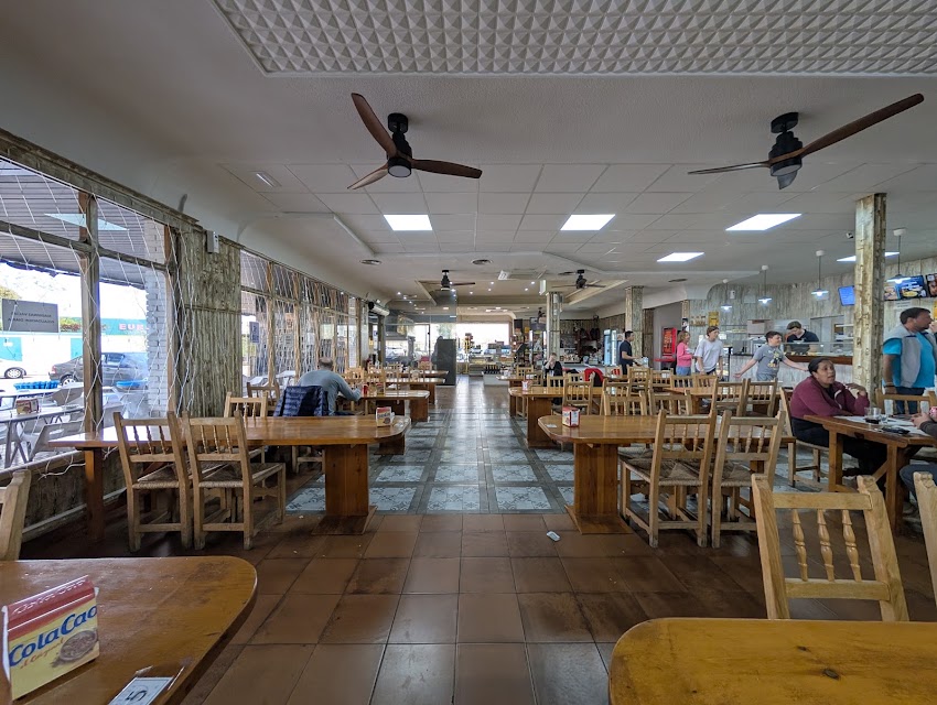 Restaurant grill El Cruce