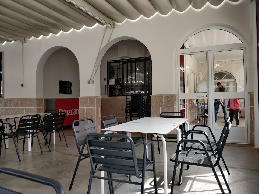 Hostal Restaurante «El Tejar»