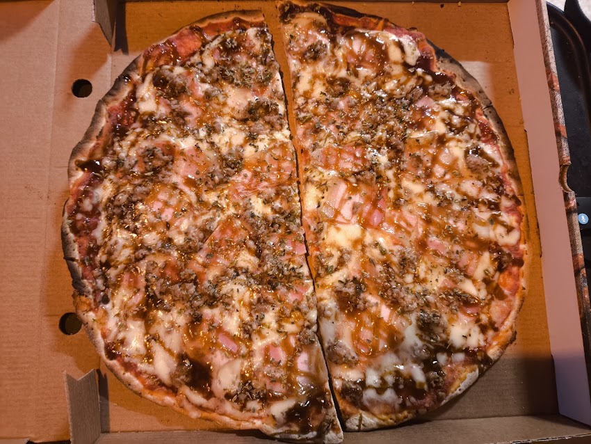 LA PIZZERIA DE SANT CEBRIA DE VALLALTA