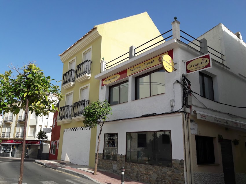 Apartamentos La Esquina