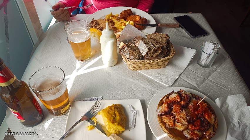 Café – Bar Plaza