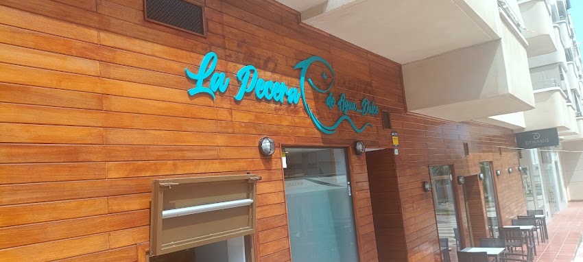 Resto Bar «La Pecera de Aguadulce»
