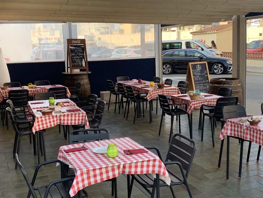 Neptu Bar