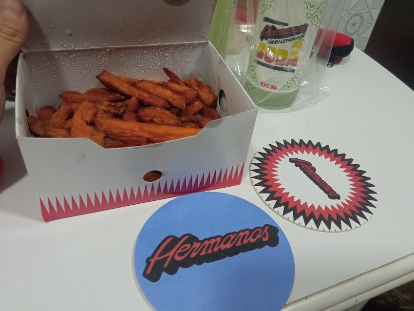 HERMANOS BURGERS