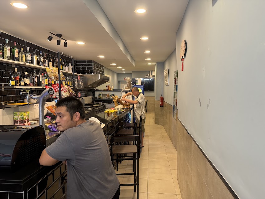 BAR IMPERIAL & CRUNCH BROTHERS