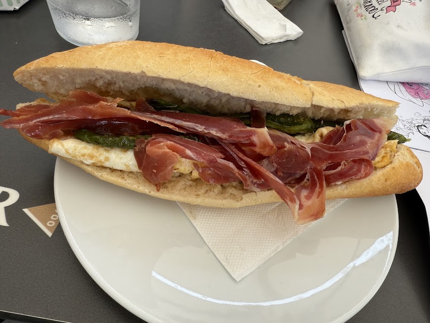 Restaurante-Cafetería SUMA ALFAFAR