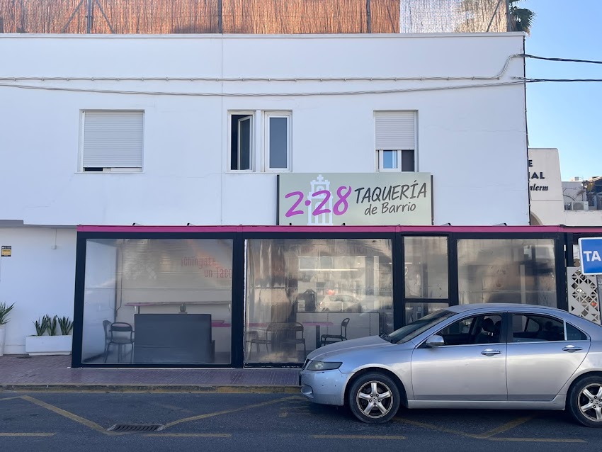 Taqueria De Barrio 228