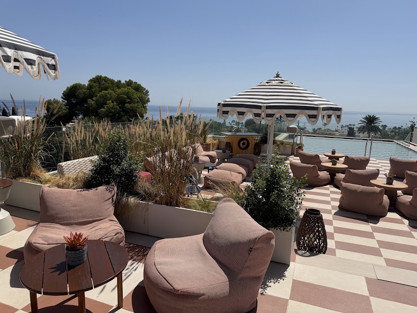 Escondido Rooftop Bar Marbella