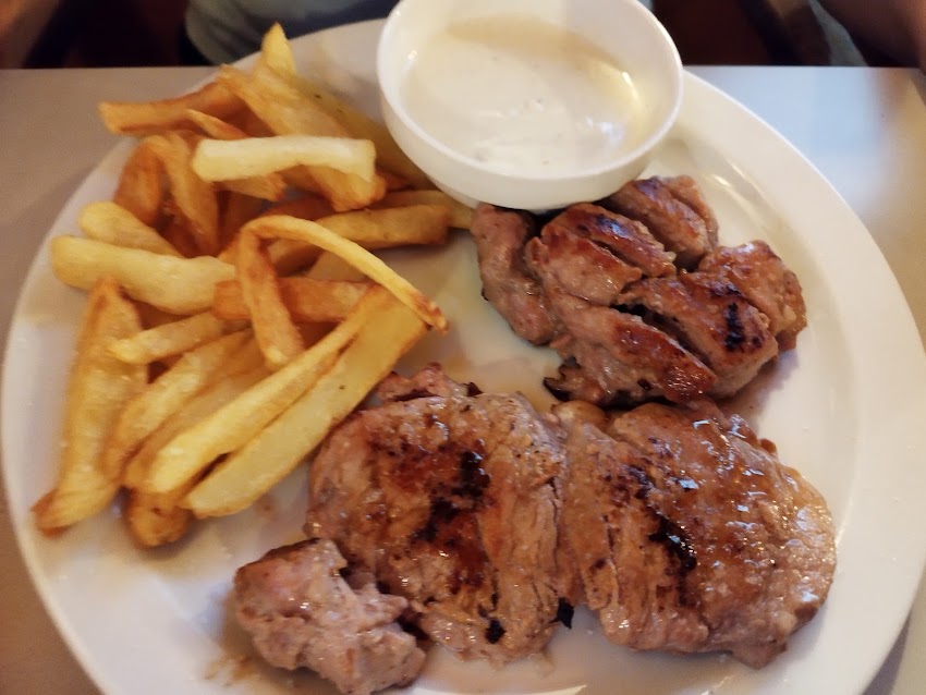 Cafetería – Restaurante J.J.
