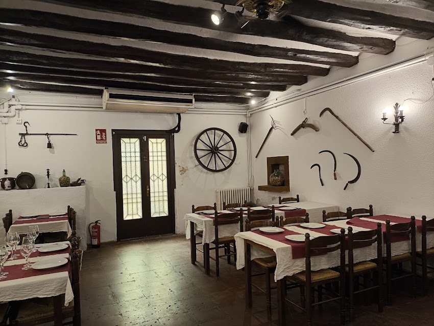 Ca l’Escola Masia restaurant