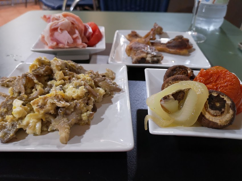 Restaurante “Entre Sonrisas”