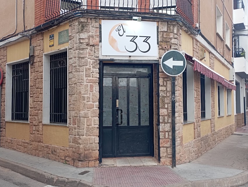 El 33
