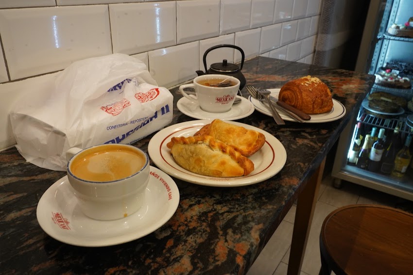 Pastelería América III