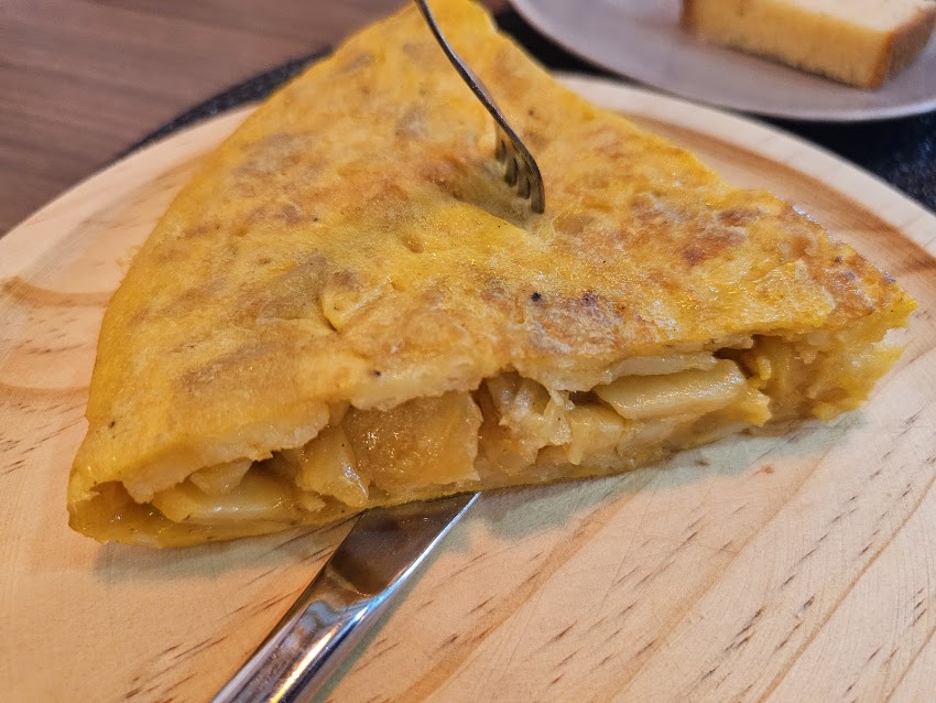 LA HUEVERÍA MELIDE | CAFE & COCINA