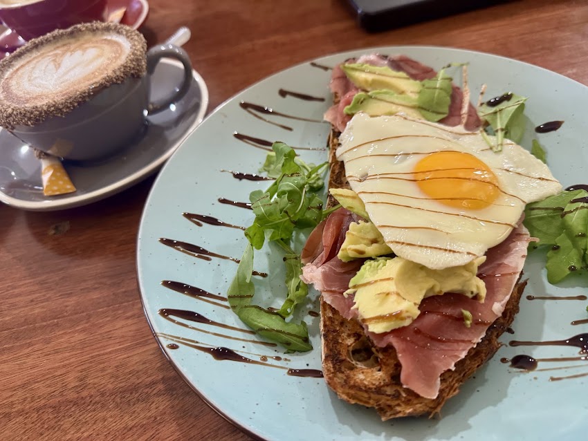 3GRANOS COFFEE AND BRUNCH. Specialty coffee