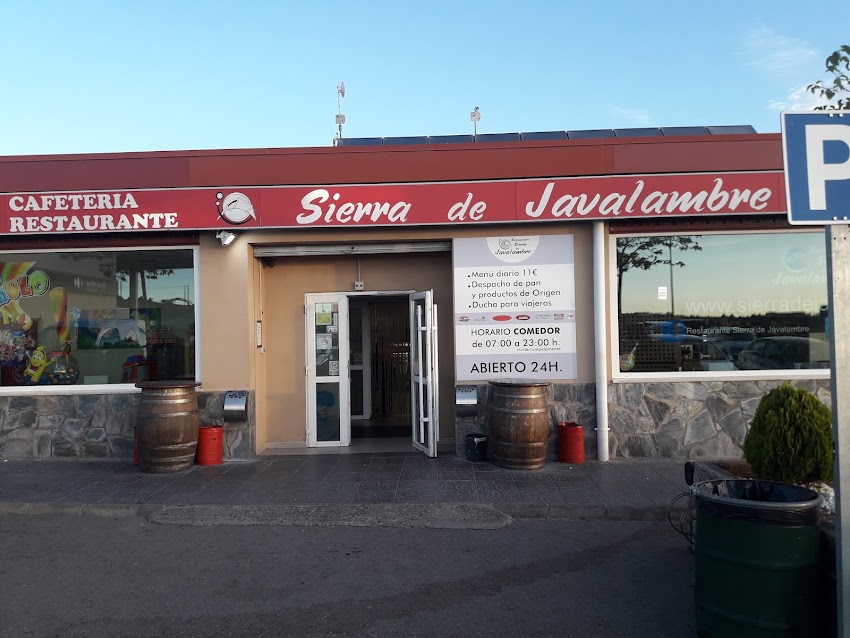 HOTEL CAFETERIA RESTAURANTE JAVALAMBRE – BOCADILLOS Y PLATOS COMBINADOS