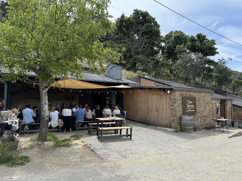 Cova da Xabreira / Adega e Restaurante