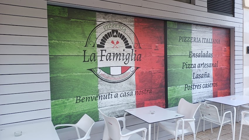 Pizzeria La Famiglia