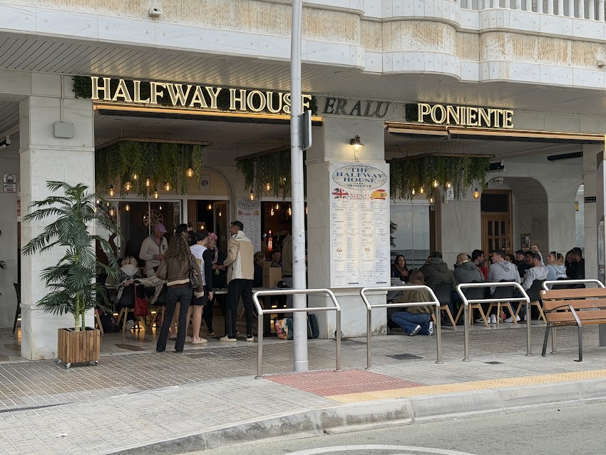 The Halfway House Poniente