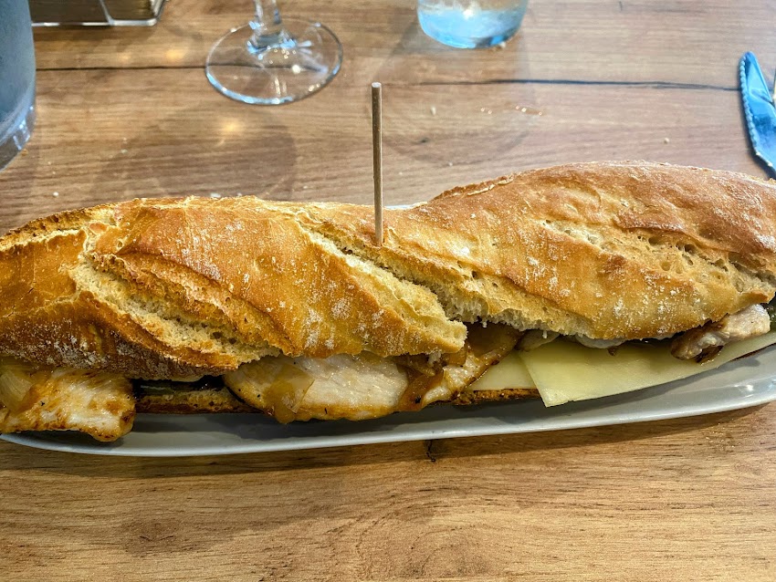 Dakara café y gastrobar