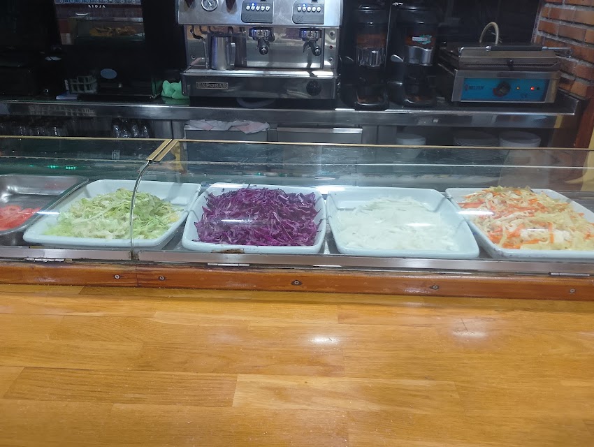Village Kebab Pizzeria