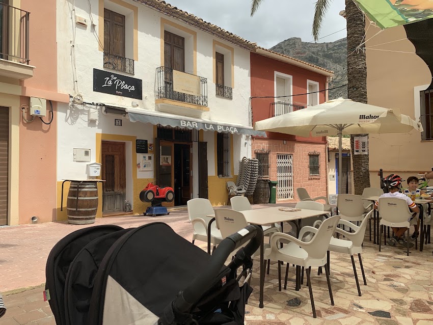 Bar La Plaza