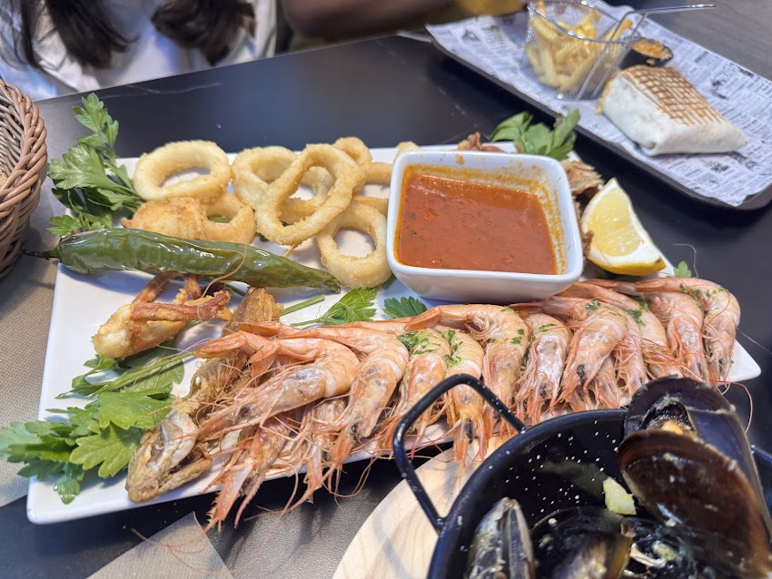 AL MADINA RESTAURANT FASTFOOD
