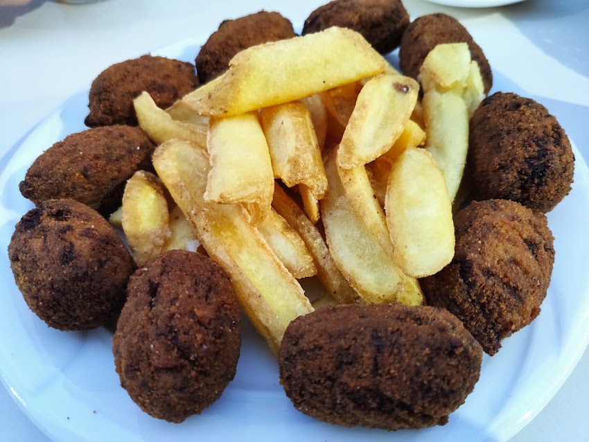 BAR REYES