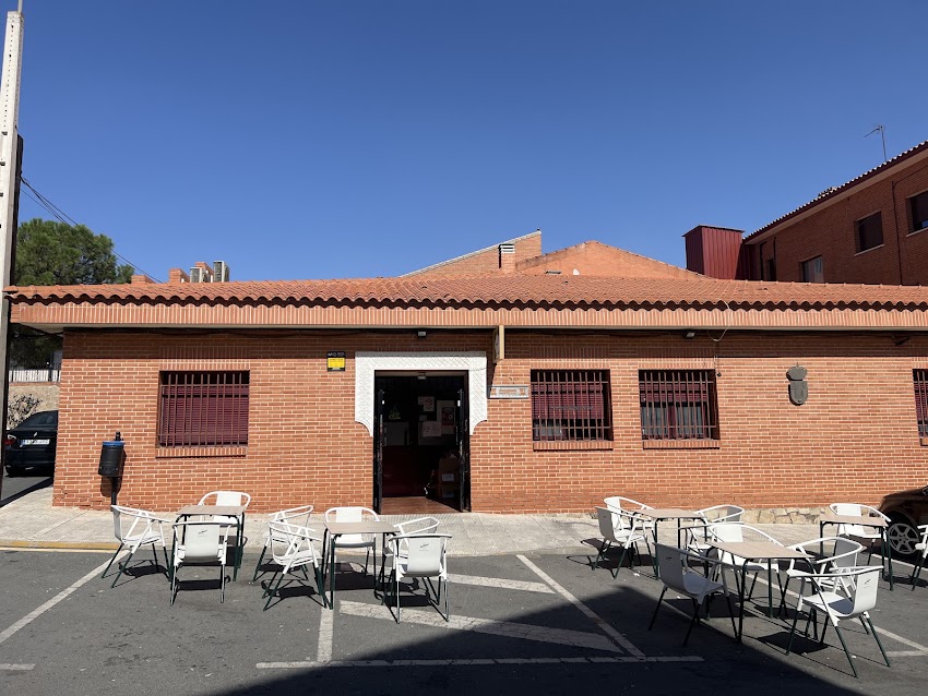 El Hogar Bar