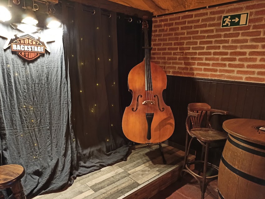Backstage Rock Alcalá Bar-Restaurante
