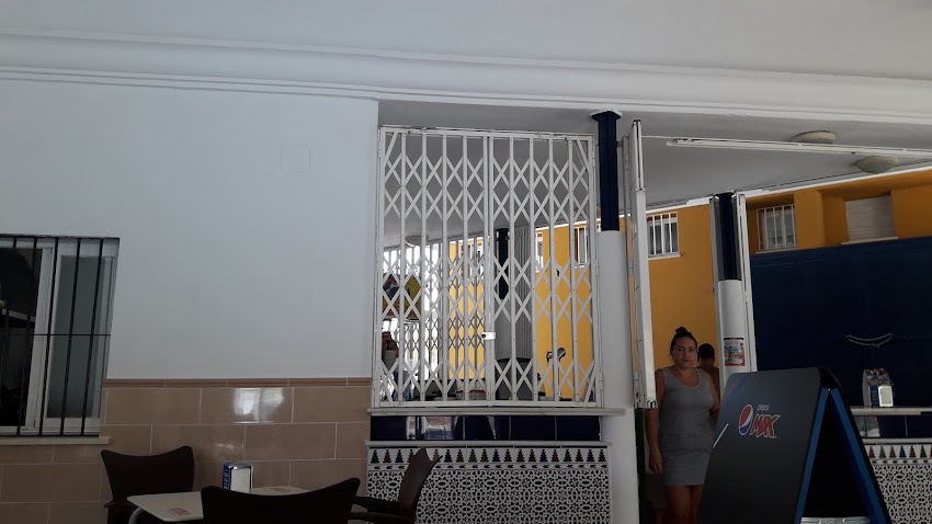 Bar restaurante la Piscina