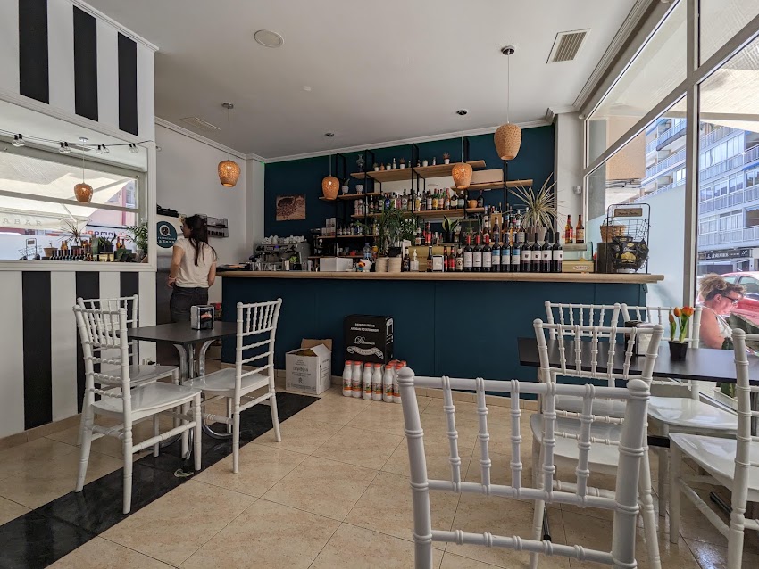 Cafetería Bar La Hora