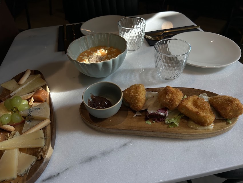 Ca u Metge Restaurant
