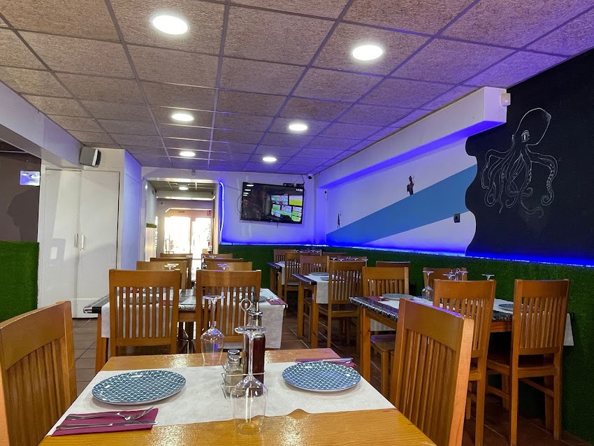 La Vinya Bar & Restaurante