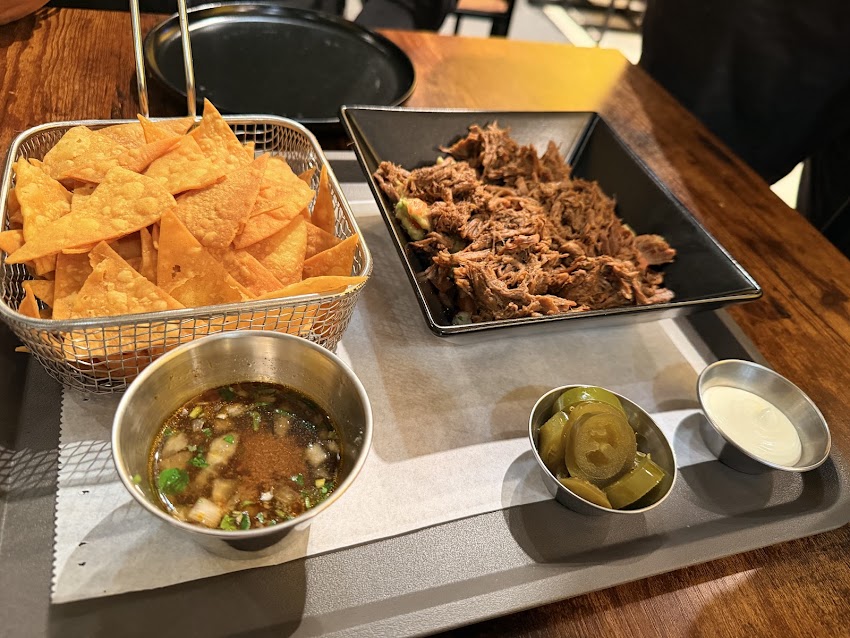 Birria Magistral – Restaurante Mexicano en Madrid