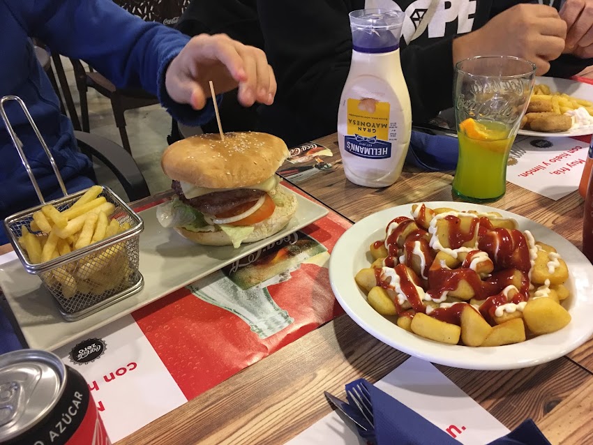 Cafeteria Can Coix