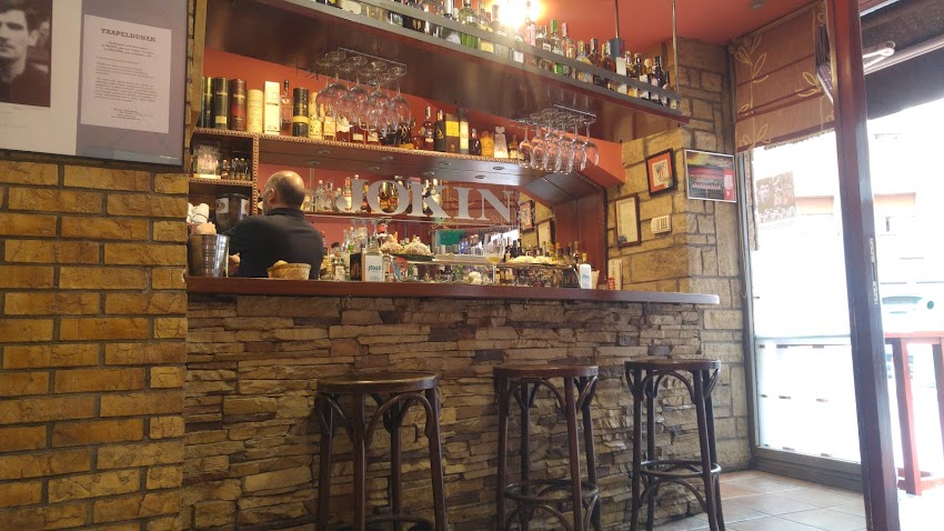 Cafe bar Jokin