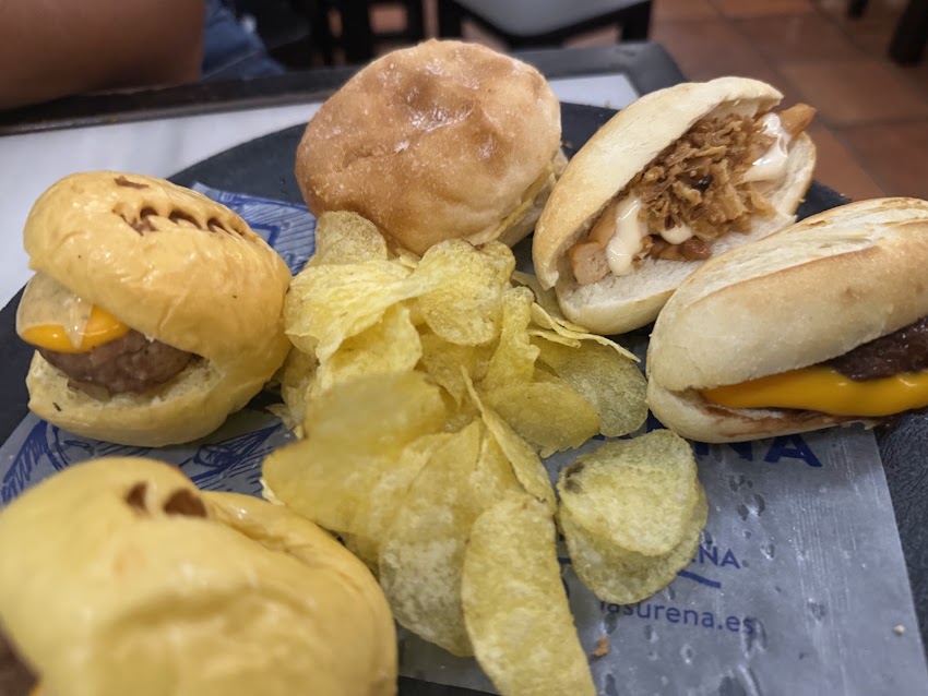 Los Cien Montaditos