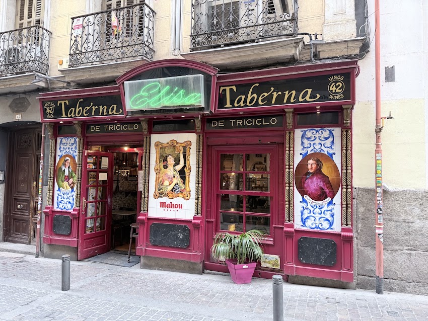 Taberna La Elisa l Restaurante comida Española Madrid