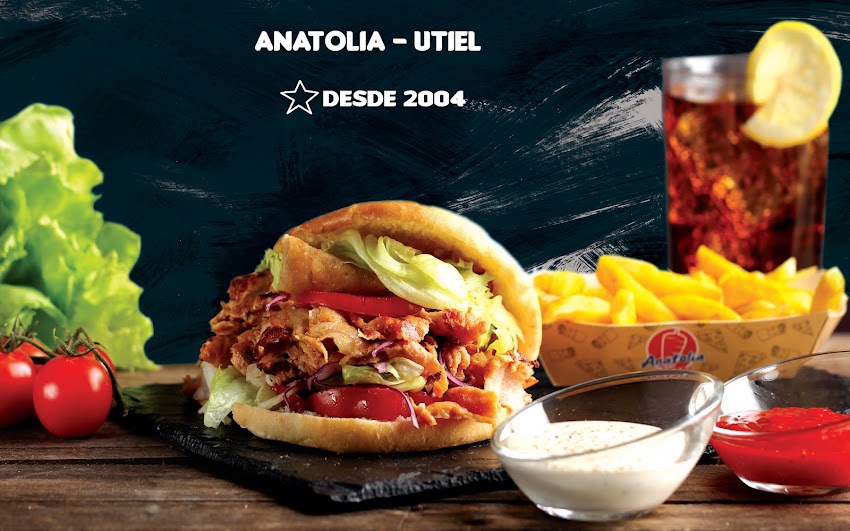 Pizzas y kebabs Anatolia Utiel/ Skull Burger