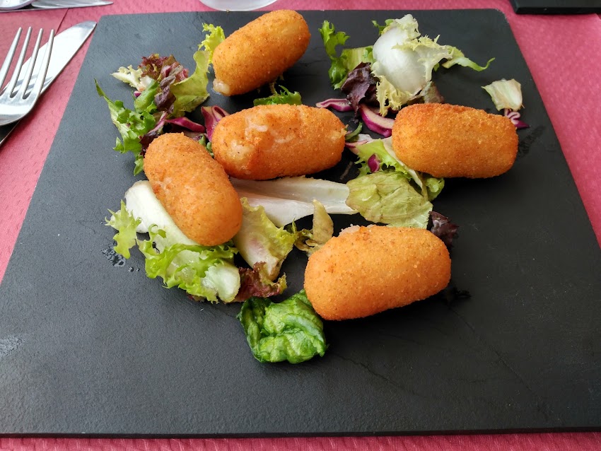 Gusto Bar Tapas Quesería Degustaciones