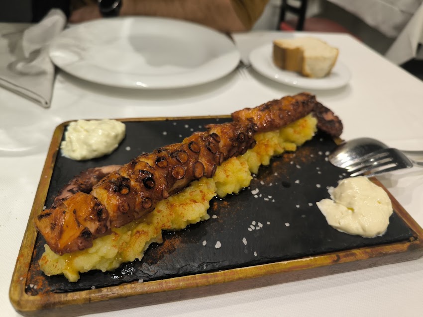 La Recuela TABERNA & RESTAURANTE