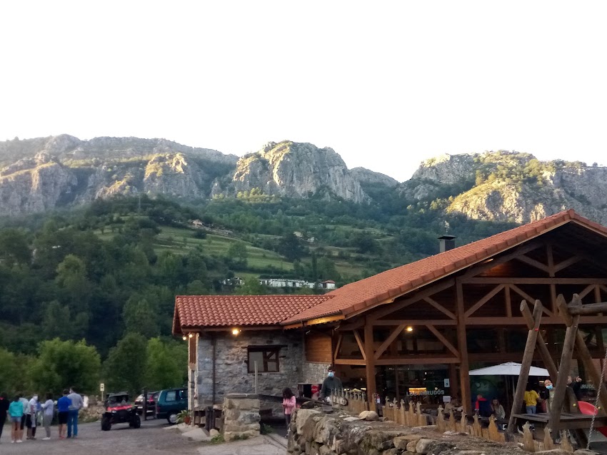 Camping Los Arrudos Redes Aventura Caleao