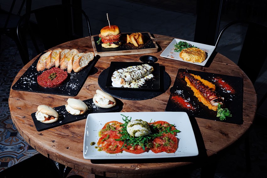 Restaurante en Boadilla | Gallo Descorchado