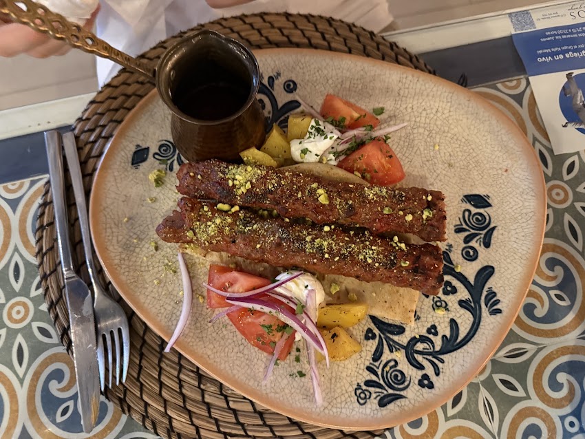 Restaurante Milos
